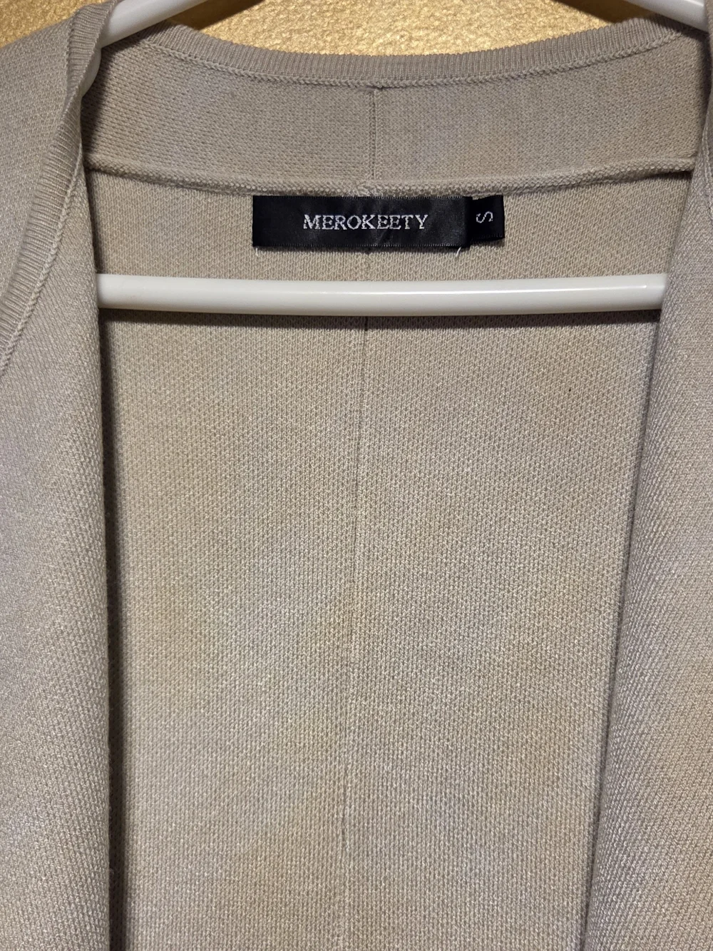 Merokeety light gray
